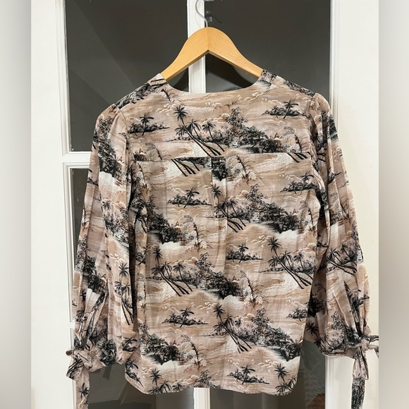 Cara Cara Blouse Hawaiian Beige Aloha - Size S - 3/4
Sleeves - Picture 3 of 10